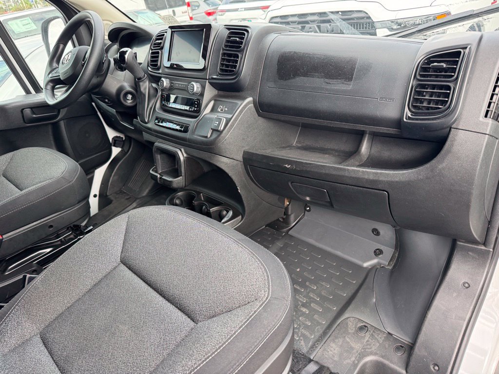 Used 2025 RAM ProMaster 2500 w/ U-Haul Equipment Group FWD image 4