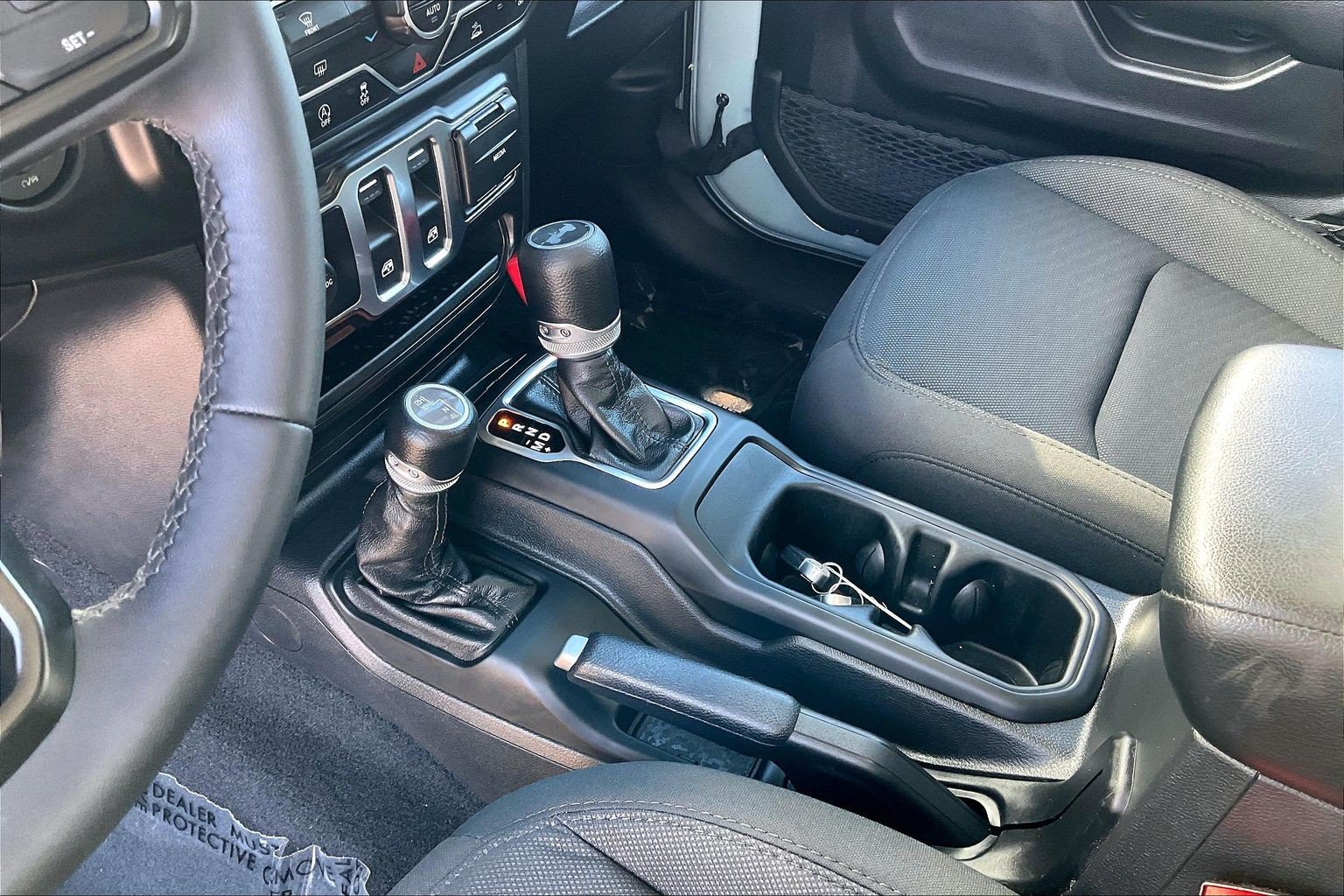 Used 2023 Jeep Wrangler Sport AWD/4WD image 22