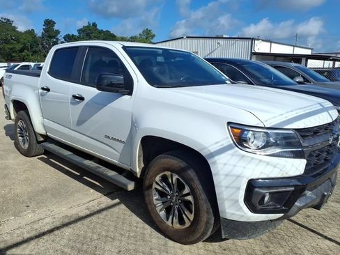 Used 2021 Chevrolet Colorado Z71 AWD/4WD image 5