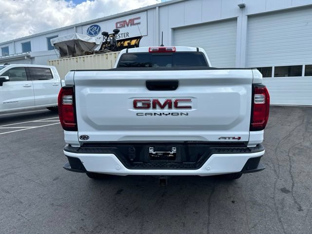 Used 2024 GMC Canyon AT4 w/ Canyon Safety Plus Package AWD/4WD image 4
