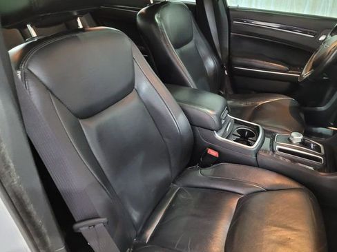 Used 2015 Chrysler 300 Touring w/ Limited Group image 49