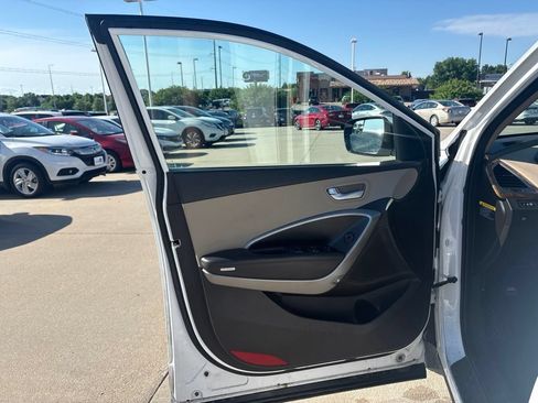 Used 2016 Hyundai Santa Fe Sport FWD image 9