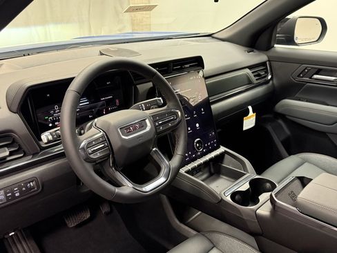 New 2026 GMC Terrain AT4 w/ Convenience Package III image 27