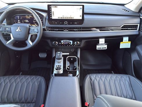 New 2026 Mitsubishi Outlander 4WD Plug-In Hybrid image 22