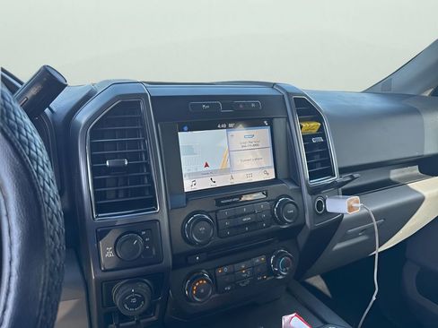 Used 2018 Ford F150 XLT w/ Equipment Group 302A Luxury image 6