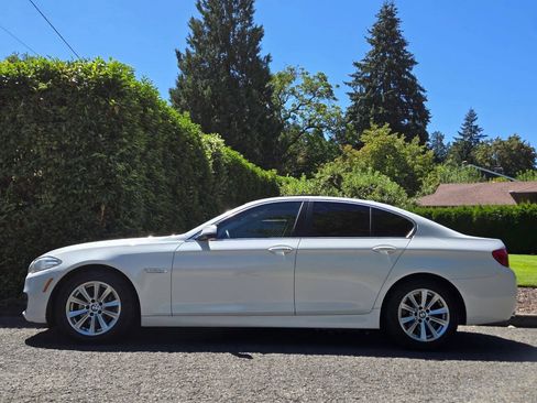 Used 2014 BMW 528i Sedan RWD image 4