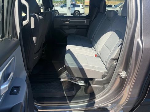 Used 2022 RAM 1500 Big Horn AWD/4WD image 15
