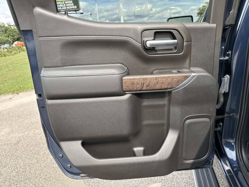Used 2022 GMC Sierra 1500 Denali w/ Denali Premium Package AWD/4WD image 16