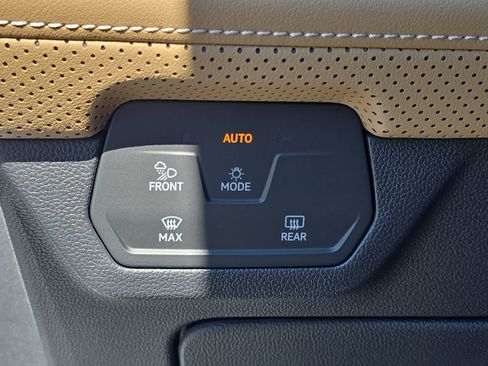 New 2026 Volkswagen Atlas Cross Sport SE AWD/4WD image 25