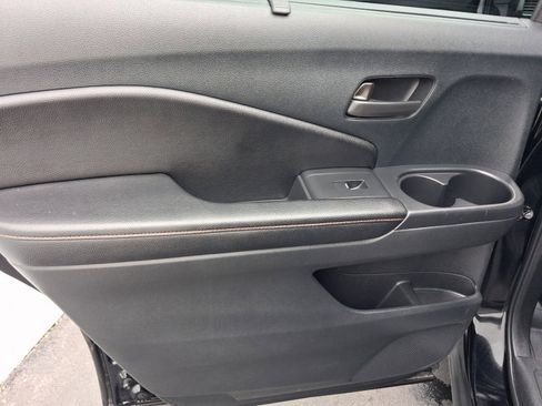 Used 2023 Honda Passport TrailSport image 19