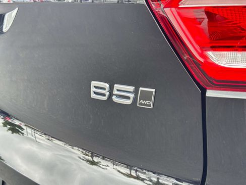 Certified 2024 Volvo XC40 B5 Ultimate w/ Protection Package Premier image 28