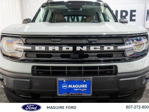 Used 2023 Ford Bronco Sport Outer Banks w/ Tech Package image 3