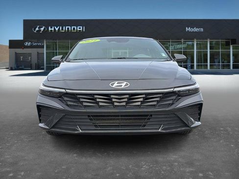 Certified 2024 Hyundai Elantra SEL image 2