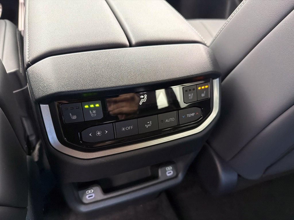New 2026 Lexus TX 500h AWD w/ Technology Package image 8