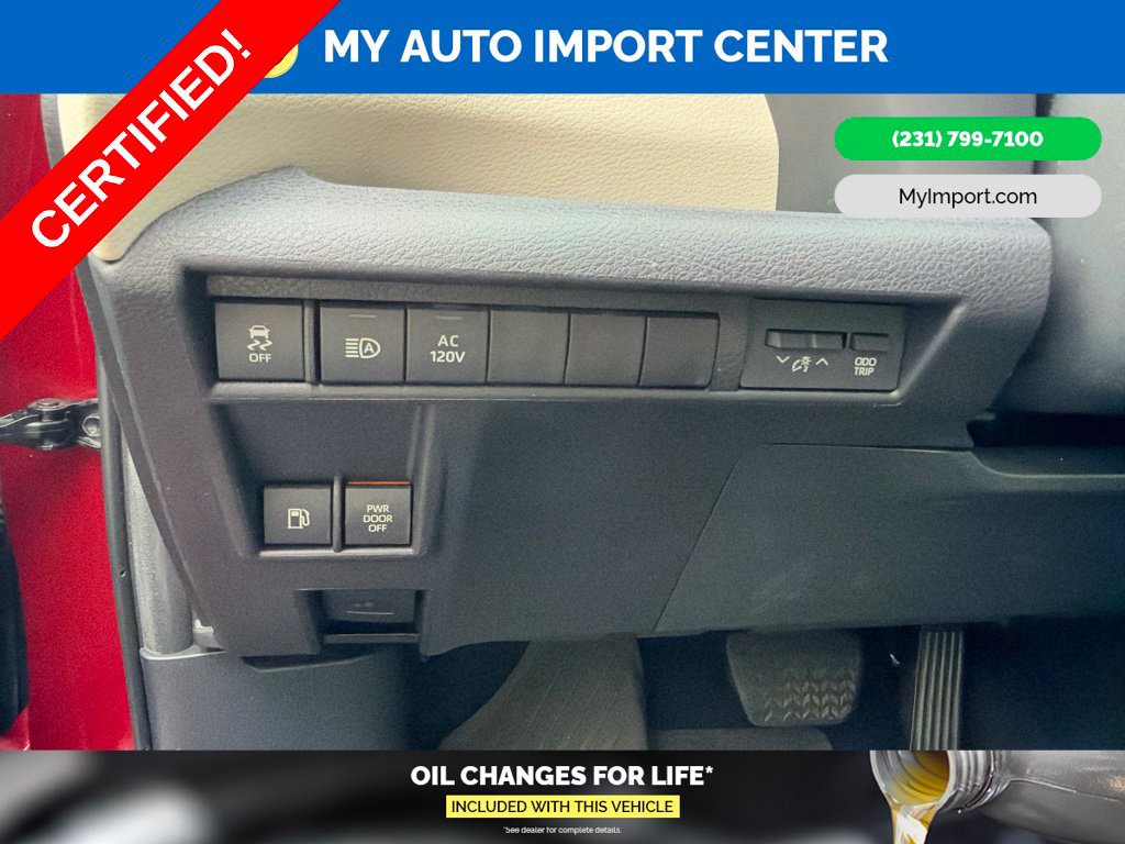 Certified 2025 Toyota Sienna Limited FWD image 12
