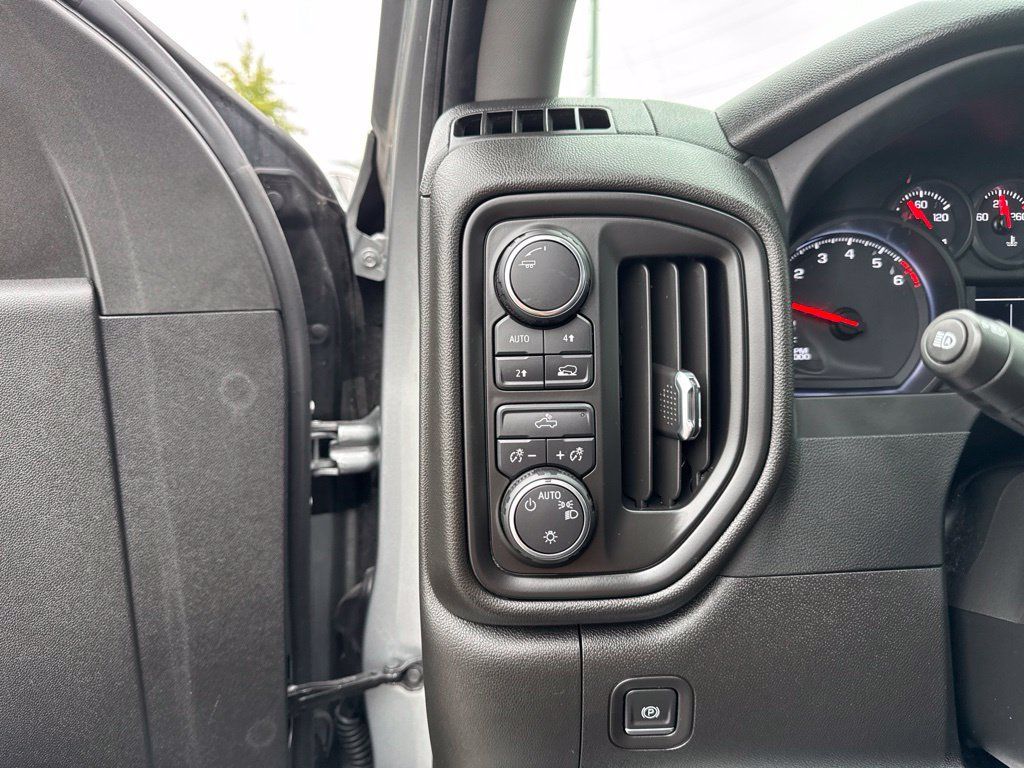 Used 2024 Chevrolet Silverado 1500 Custom w/ LPO, Dark Essentials Package AWD/4WD image 12