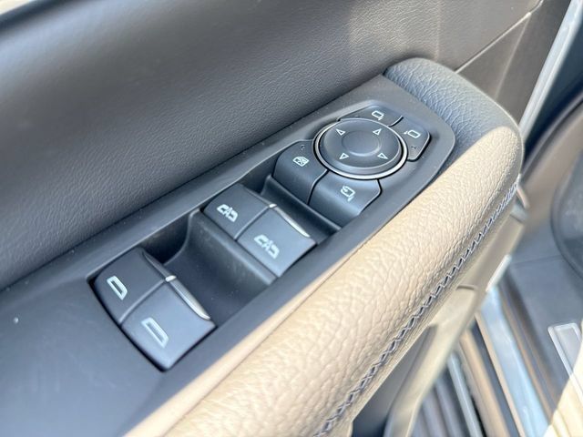 New 2026 GMC Yukon Denali AWD/4WD image 13
