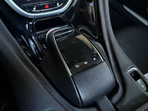 Used 2020 Aston Martin DB11 Volante RWD image 41
