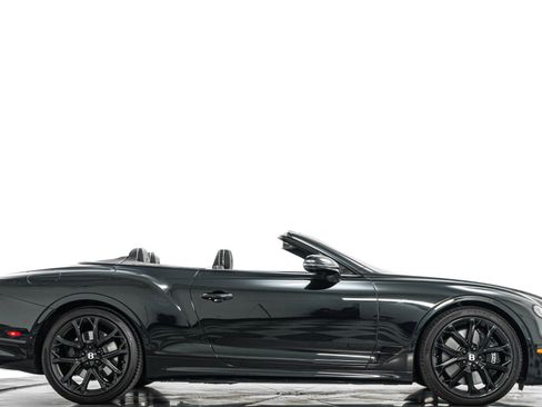Used 2023 Bentley Continental GT V8 image 2