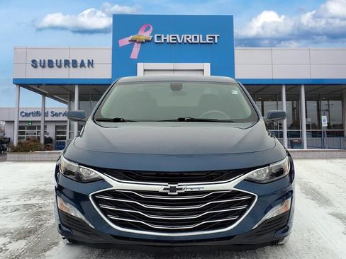 Used 2019 Chevrolet Malibu LT image 2