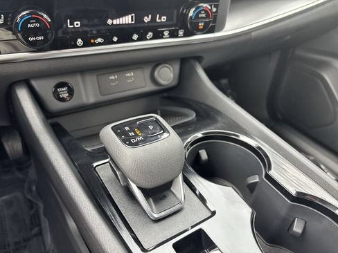 New 2026 Nissan Rogue SV w/ Cold Weather Package AWD/4WD image 19