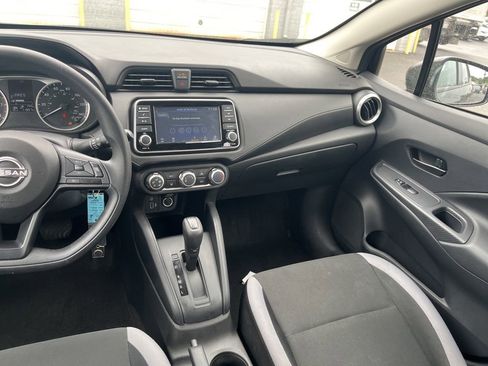 Used 2025 Nissan Versa S FWD image 23