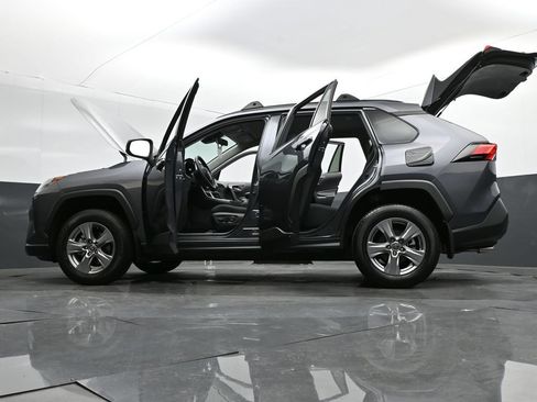 Used 2024 Toyota RAV4 XLE AWD/4WD image 32