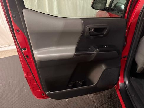 Certified 2022 Toyota Tacoma SR image 23