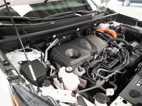 Used 2024 Toyota RAV4 XSE image 33