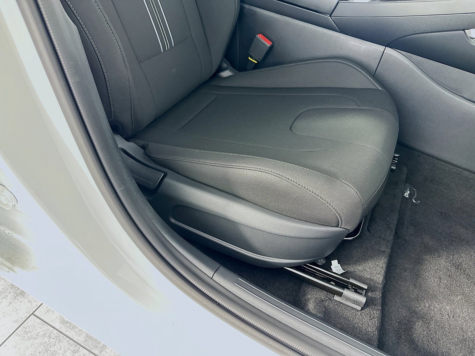 Used 2026 Hyundai Elantra Sport FWD image 29
