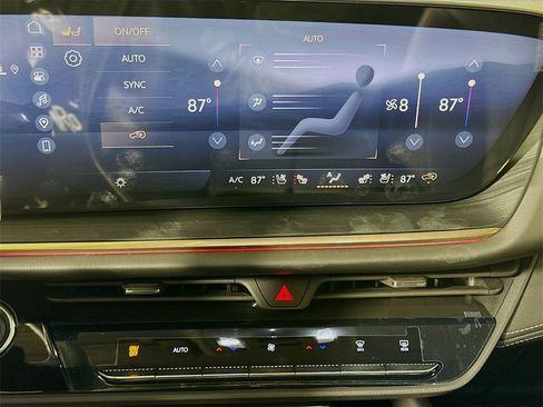 New 2026 Buick Envision Avenir image 10