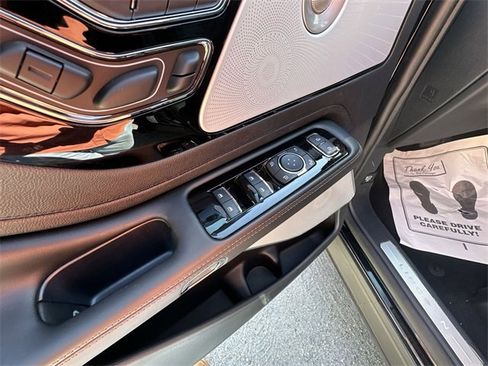 New 2025 Lincoln Aviator Reserve w/ Equipment Group 201A image 13
