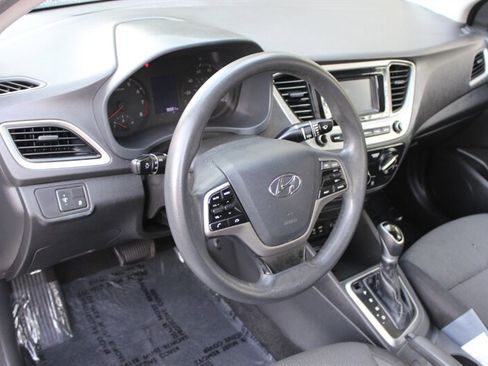 Used 2020 Hyundai Accent SE image 9