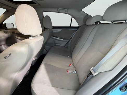 Used 2013 Toyota Corolla LE w/ Premium Pkg FWD image 33