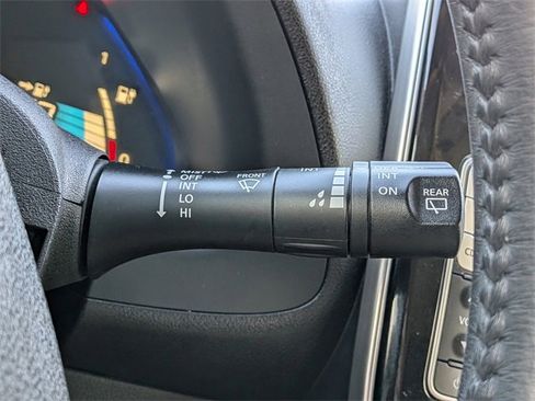 Used 2017 Nissan Leaf SV image 32