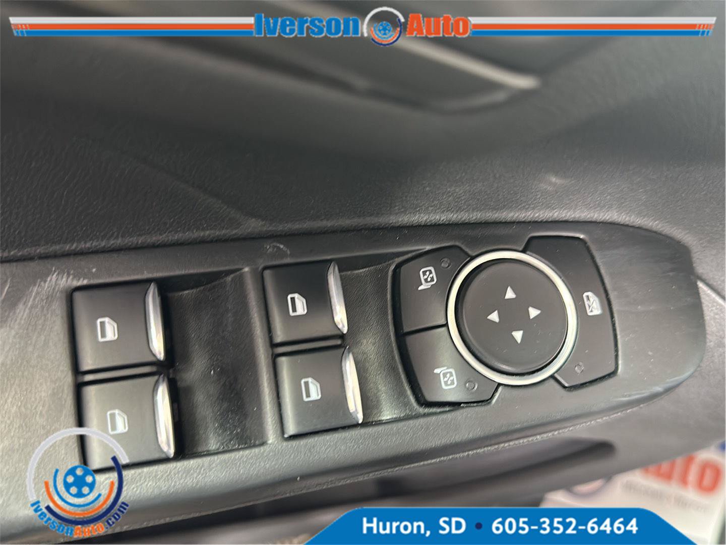 Used 2023 Ford Escape AWD image 12