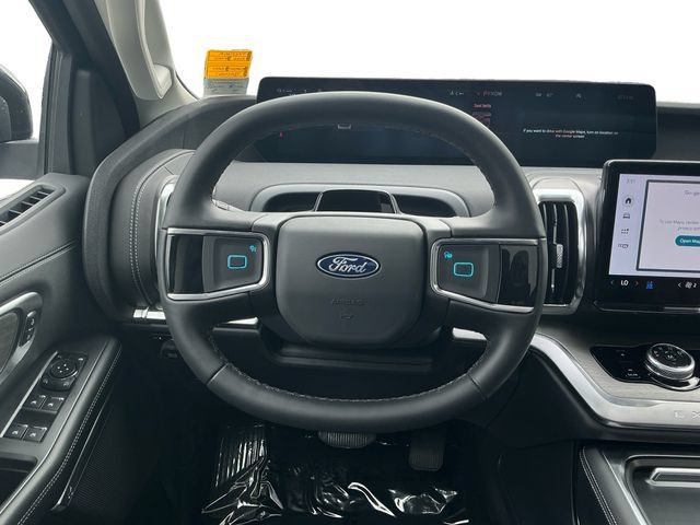 Certified 2026 Ford Expedition Platinum w/ Driver's Package AWD/4WD image 13