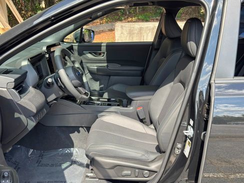 Used 2026 Subaru Outback Limited AWD/4WD image 17