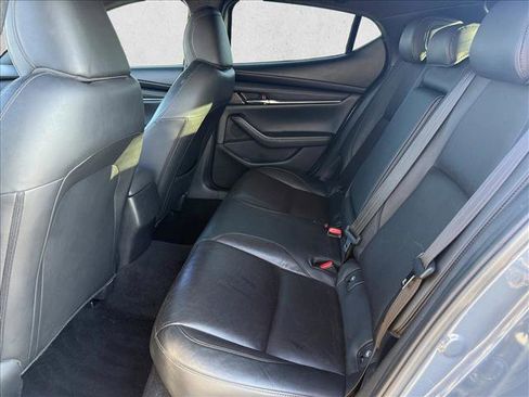 Used 2021 MAZDA MAZDA3 s image 22