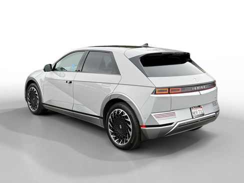 Certified 2024 Hyundai Ioniq 5 Limited image 3