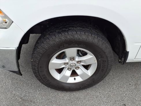 Used 2022 RAM 1500 Classic SLT image 7