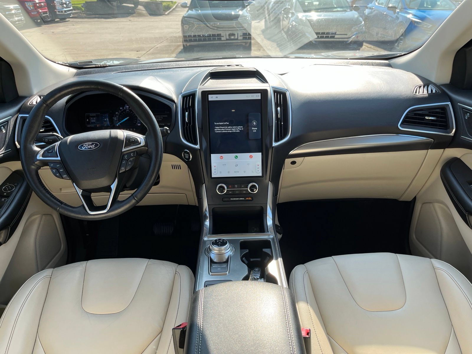 Used 2022 Ford Edge Titanium AWD/4WD image 9