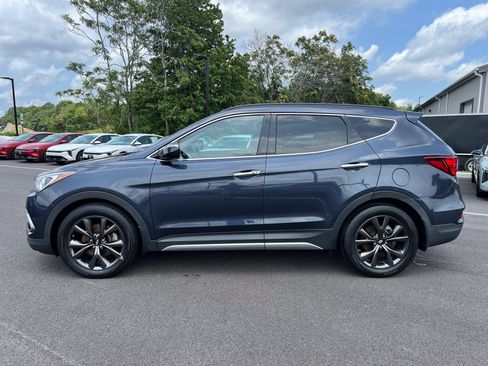 Used 2017 Hyundai Santa Fe Sport AWD/4WD image 2