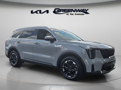 Certified 2025 Kia Sorento S w/ Panoramic Sunroof Package