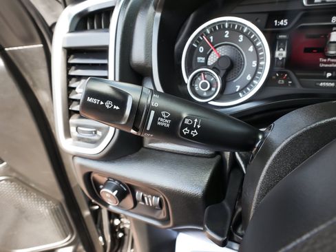 Used 2025 RAM 1500 Big Horn AWD/4WD image 23