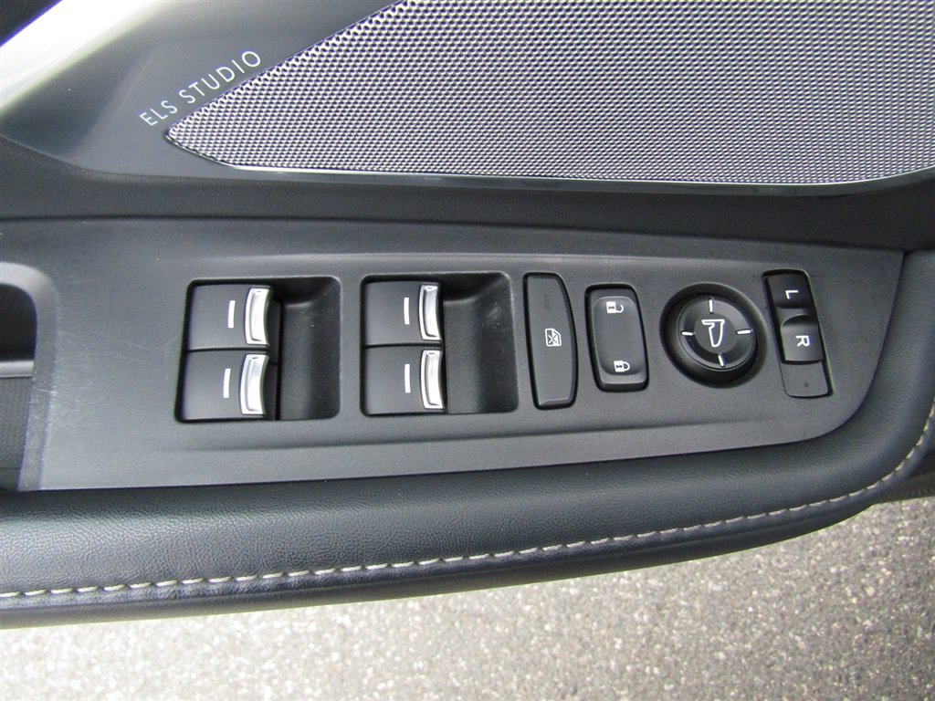 Used 2020 Acura RDX w/ Technology Package FWD image 16