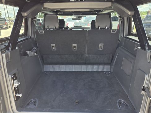 Used 2025 Ford Bronco Outer Banks w/ Sasquatch Package AWD/4WD image 9