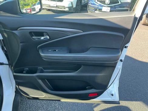 Used 2022 Honda Pilot Special Edition image 8