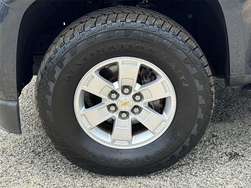Used 2019 Chevrolet Colorado W/T w/ WT Convenience Package AWD/4WD image 12