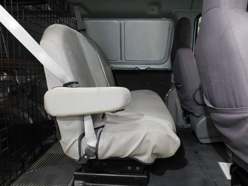 Used 2014 Ford E-250 and Econoline 250 w/ Power Group image 62